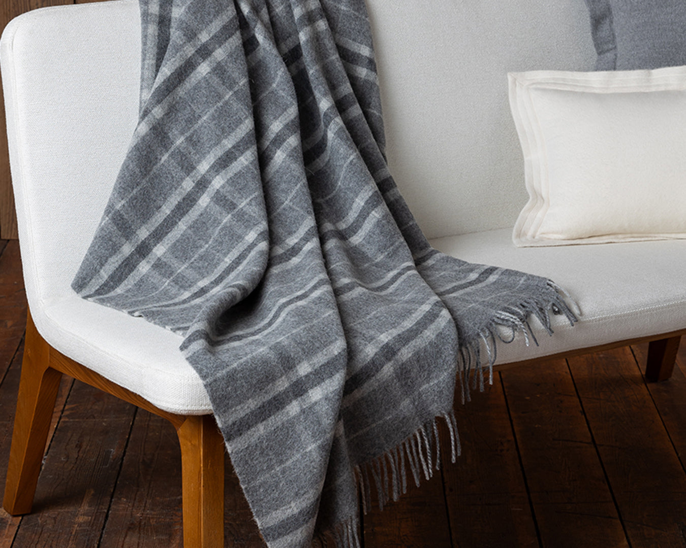 alicia adams alpaca Wellington Throw